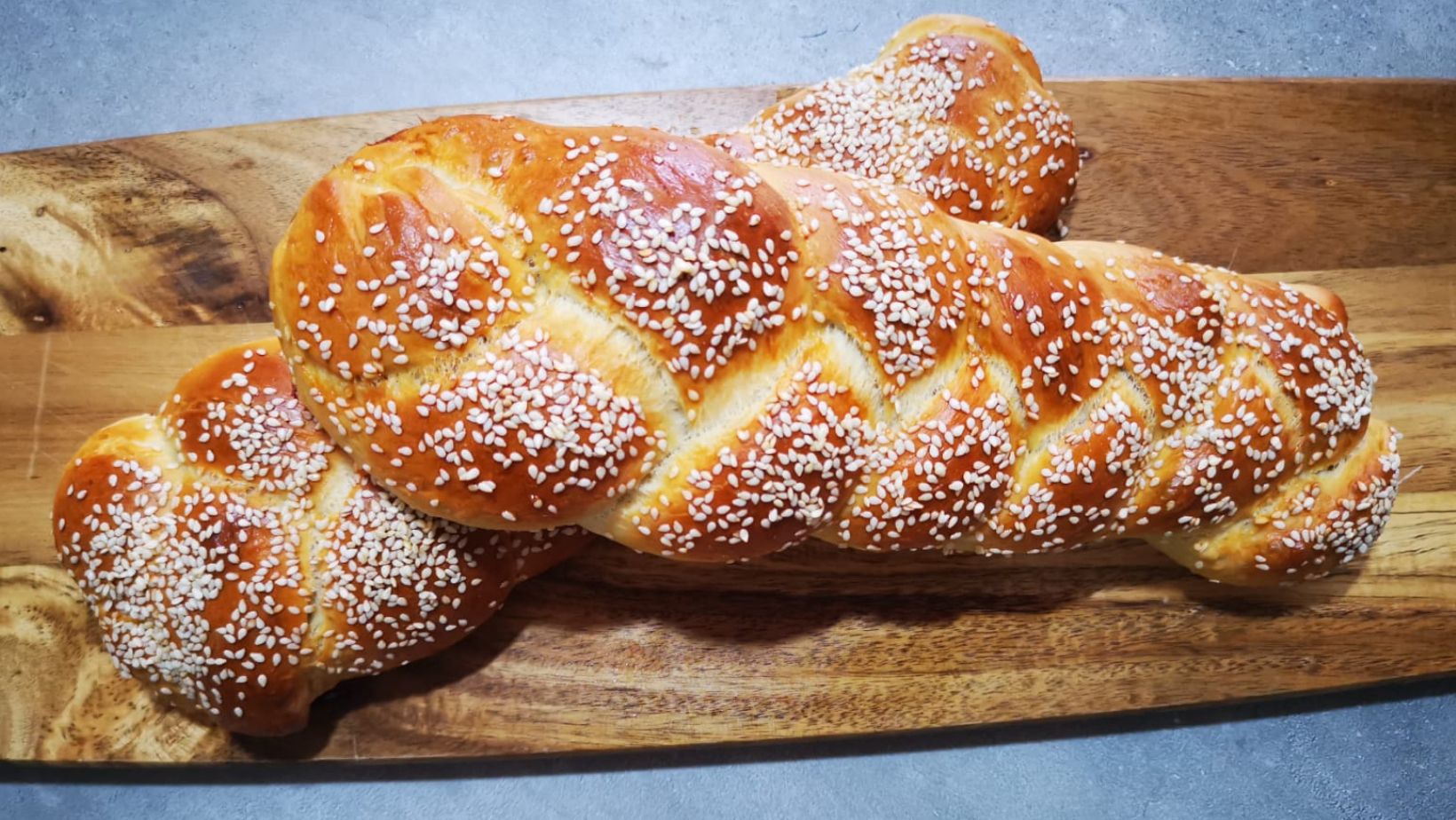 חלה מתוקה לשבת - מתכון מנצח לחלות טריות מהתנור - מאכלים