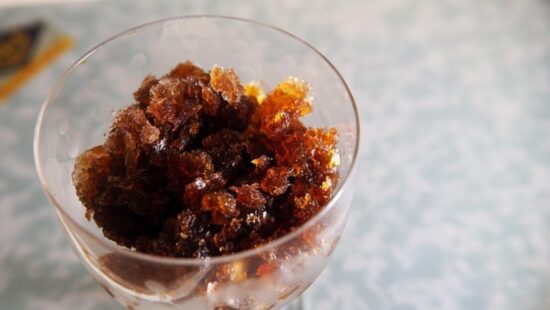 קבלו מתכון למשקה קפה גרניטה (Granita) קייצי מרענן וקפוא שנוצר משילוב של קפה, מים וסוכר. המדריך קצר, אז תתחילו לעקוב >>